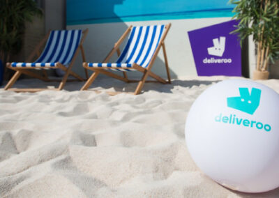 Deliveroo «Brings the beach»